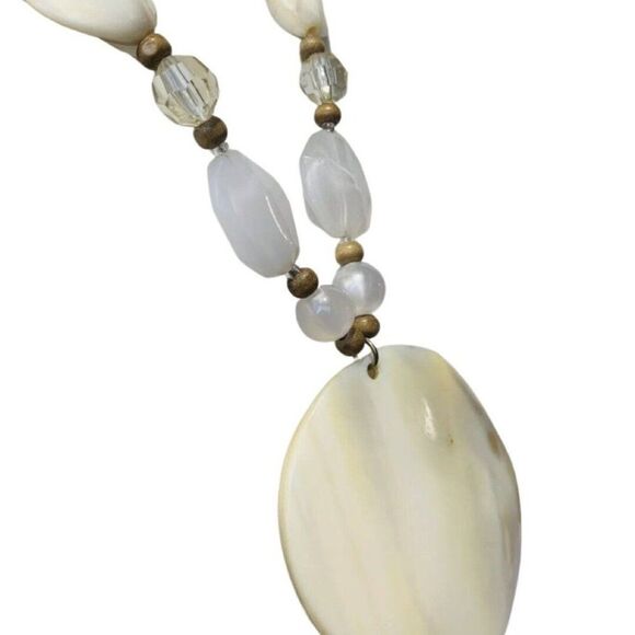 Oversized White Shell Pendant Statement Necklace 19" Icy Glass Beaded Bohemian - Picture 4 of 8